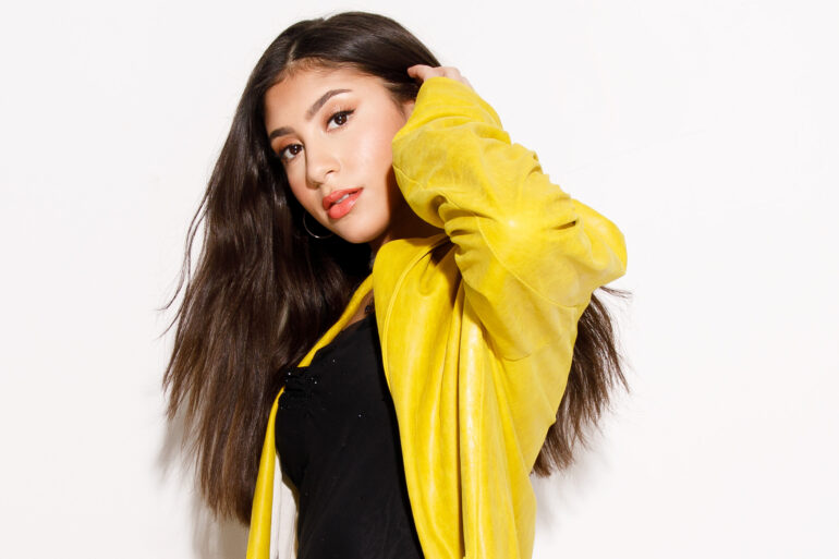 Regard Magazine Isabella Ferreira