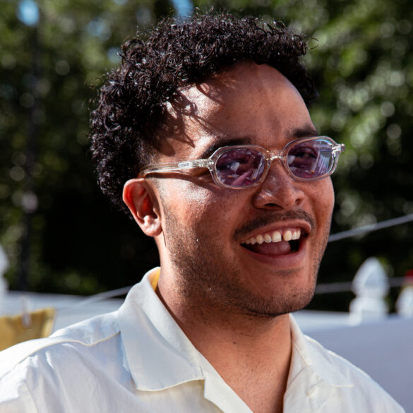 REGARD Magazine Kids of Immigrants