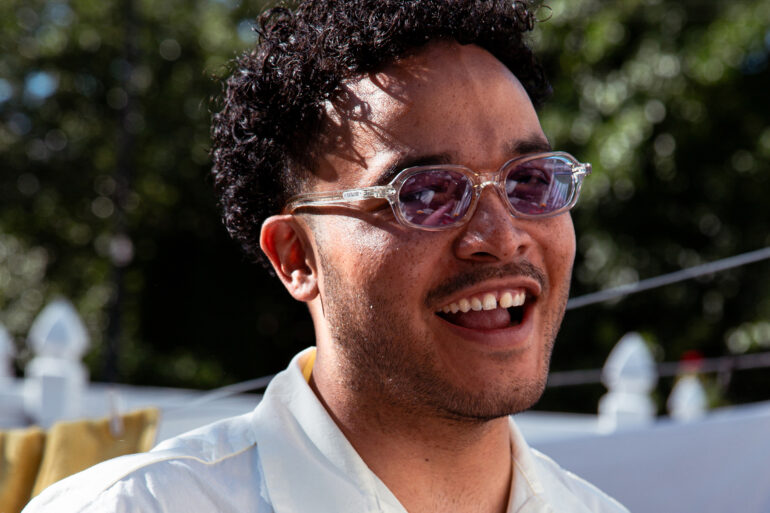 REGARD Magazine Kids of Immigrants