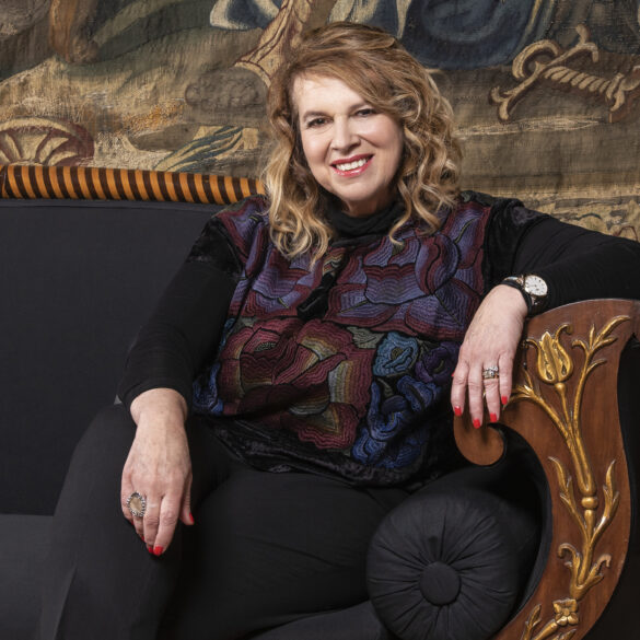 Regard Magazine Lydia Lavin