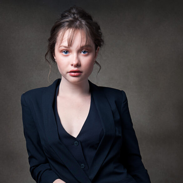 REGARD Magazine Zoe Colletti